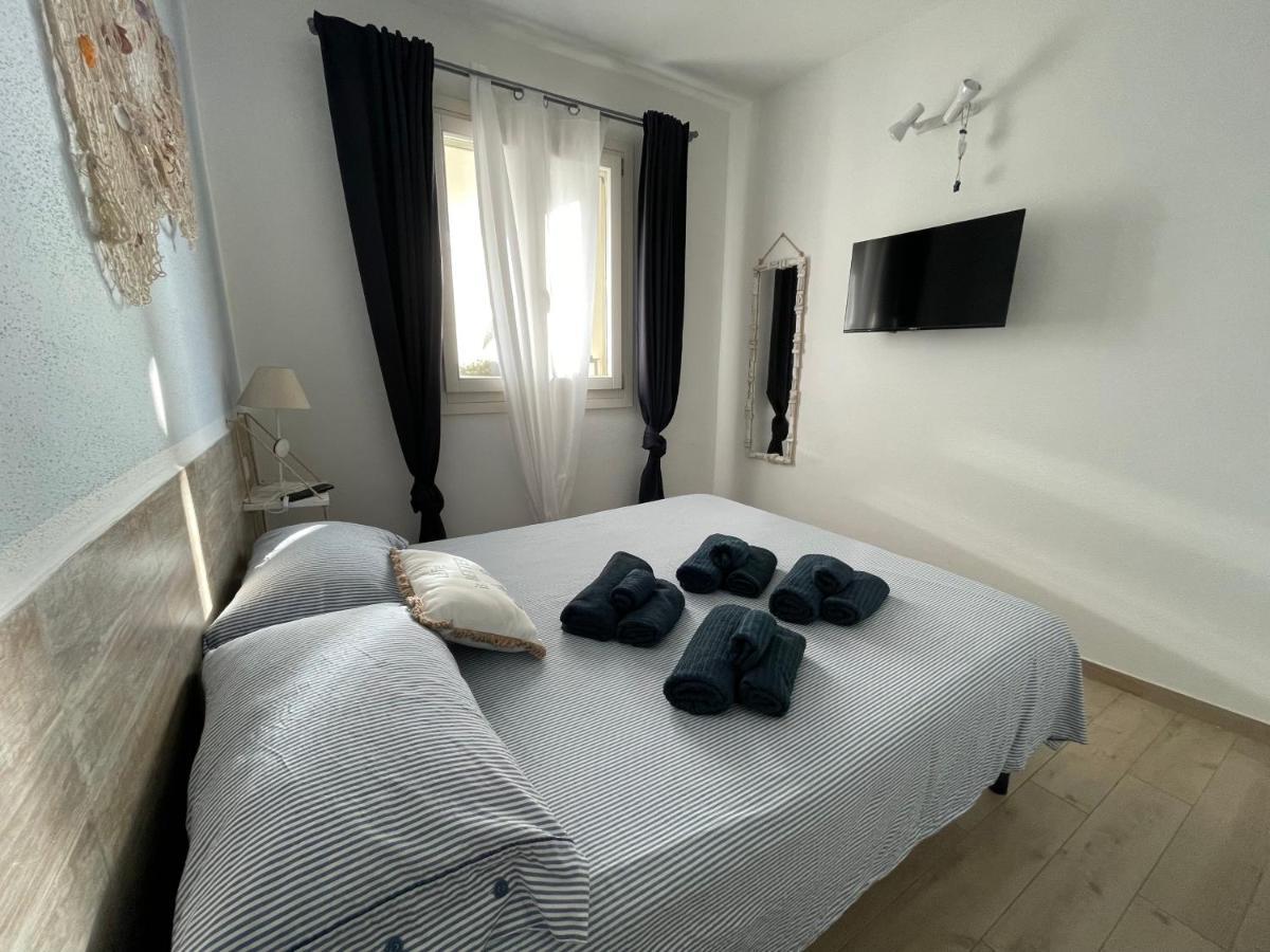 Isola Rossa Beach House ภายนอก รูปภาพ