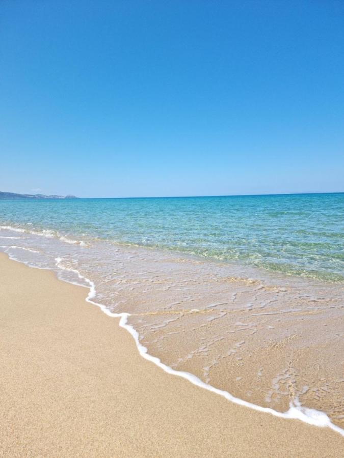 Isola Rossa Beach House ภายนอก รูปภาพ